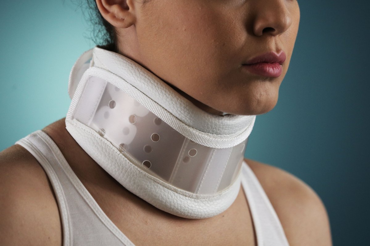 Collier cervical semi-rigide C2 – Image 3