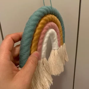 Décoration murale arc-en-ciel tissée style nordique pour chambre et pépinière - Ombre Interieur