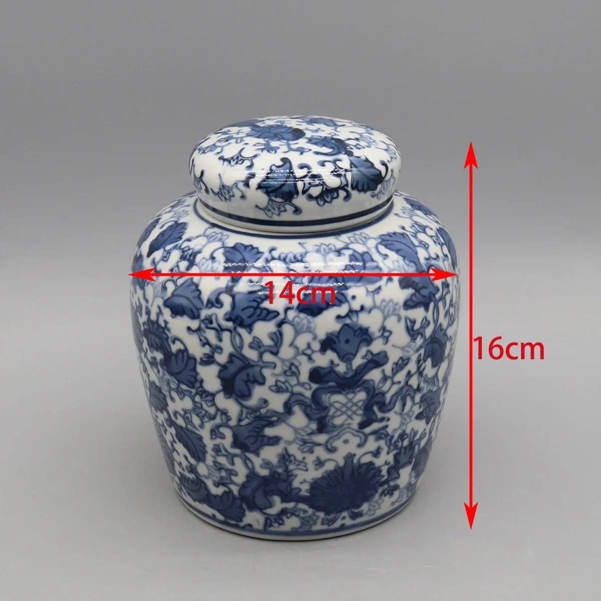 Vase en céramique émaillée bleu et blanc style antique – Image 3