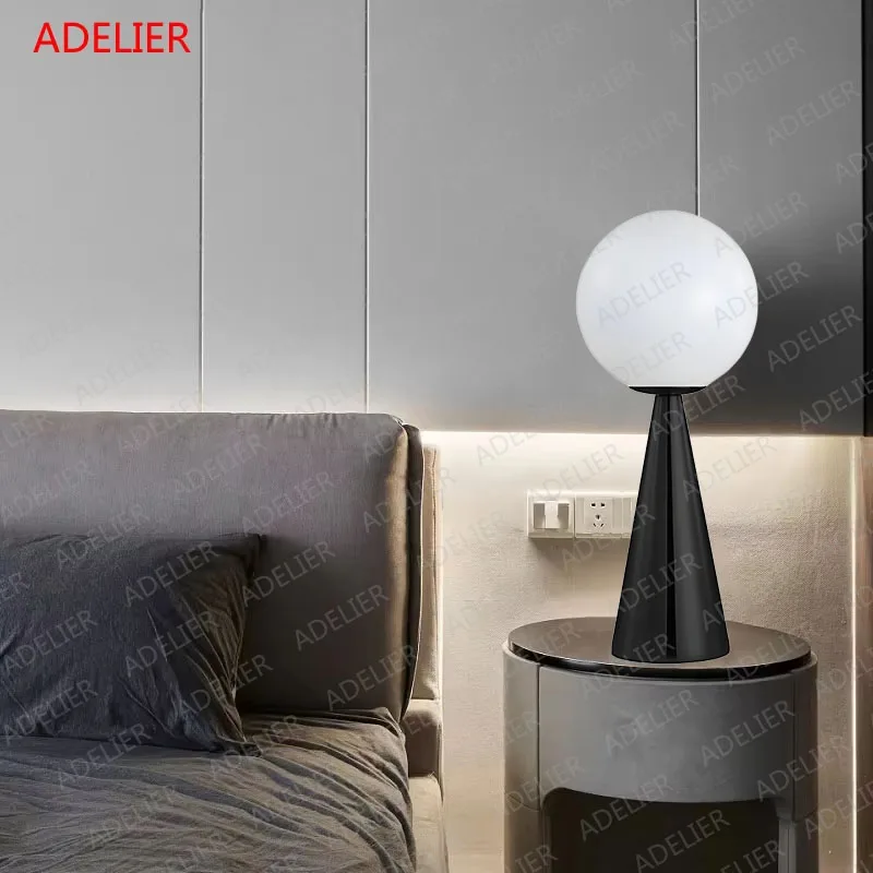 Lampe de chevet postmoderne en verre doré, cône créatif pour salon et chambre – Image 3