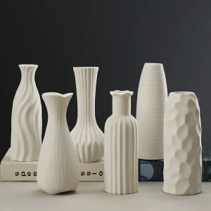 Vase en céramique sensoriel Embryo — décoration moderne de table