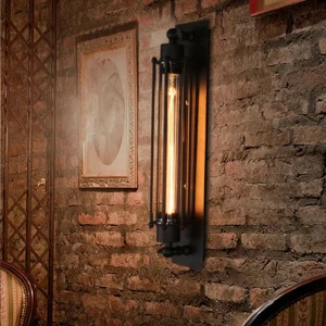 Applique murale industrielle retro fer et bois pour couloir escalier salon decoration interieur
