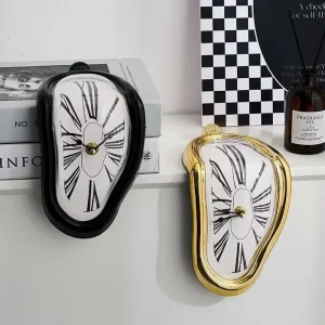 Horloge murale surréaliste fondue style Dali, décoration intérieure originale pour salon et bureau