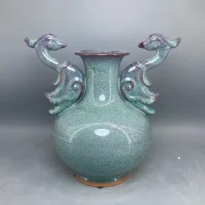Vase potelé en céramique Jun porcelaine glacée 24 cm décoratif