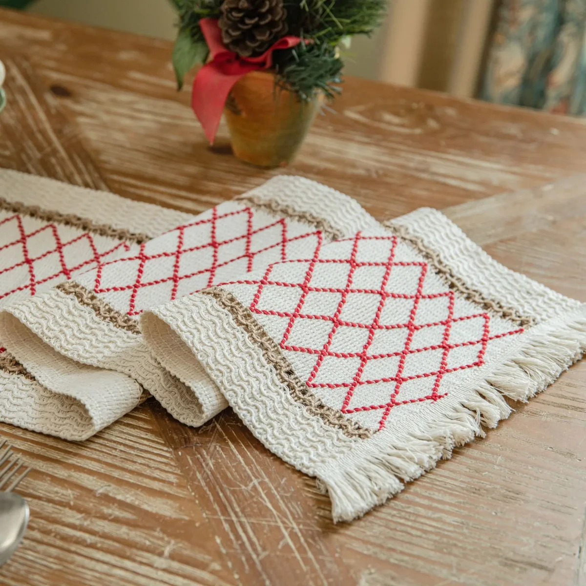 Chemin de table coton-lin tissé franges style artisanal élégant – Image 9
