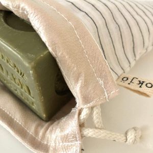 Pochon étanche en lin upcyclé – Format Medium – Okjö