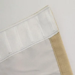 Rideau en polyester beige et blanc pour chambre