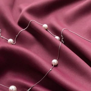 Rideau en polyester bordeaux pour salon